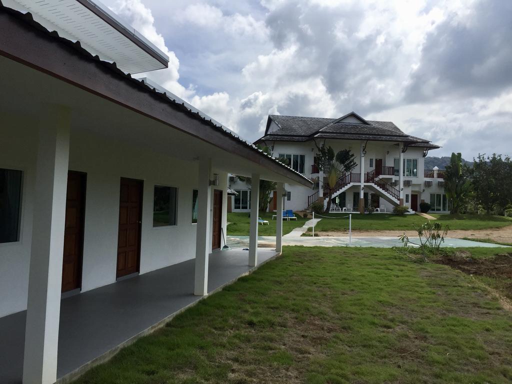 Nadivana Serviced Apartments Ao Nang Esterno foto